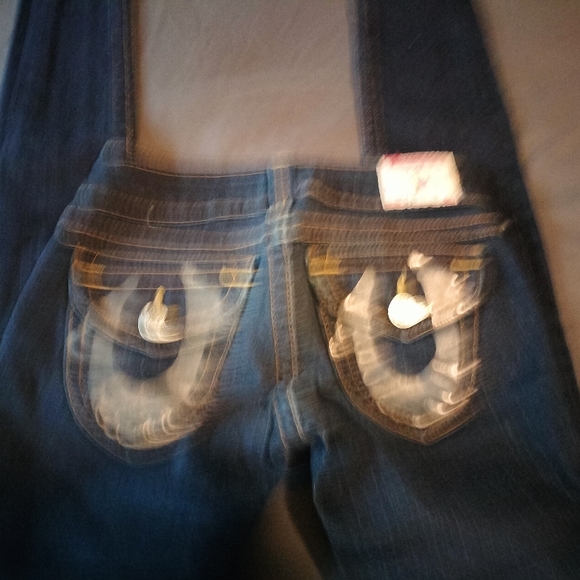 True religion - Picture 2 of 3